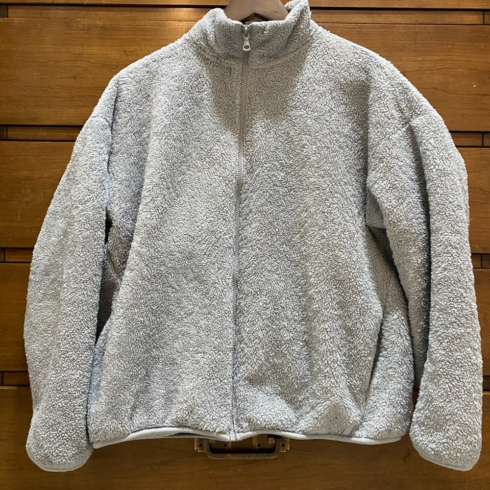 Women’s 5 Uniqlo Fleece Jacket